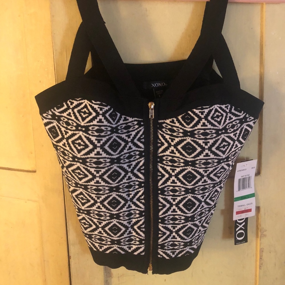 black and white aztec zipper crop top